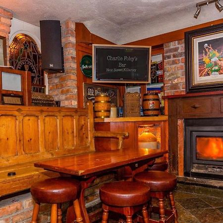 Charlie Foleys Bed & Breakfast Killarney Dış mekan fotoğraf